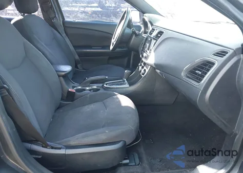 2014 Chrysler 200 Lx из США, поврежденный, VIN 1C3CCBAB1EN143070